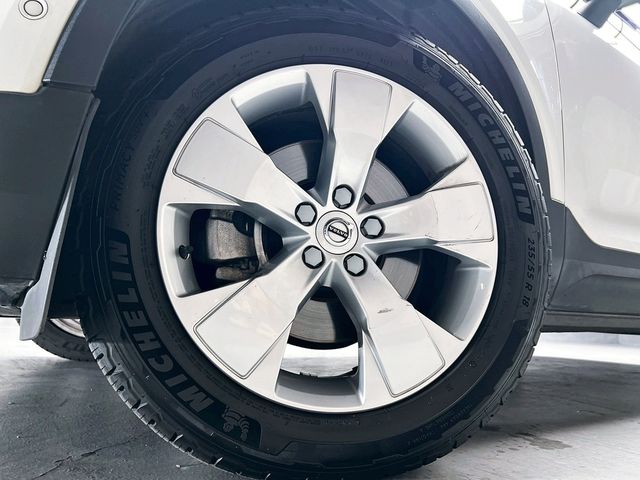 VOLVO富豪 XC40  第8張相片