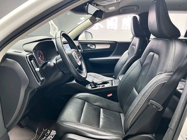 VOLVO富豪 XC40  第11張相片
