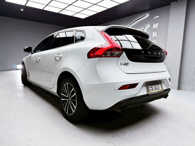 VOLVO富豪 V40  第4張相片