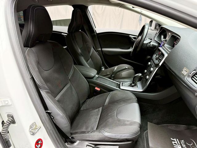 VOLVO富豪 V40  第12張相片