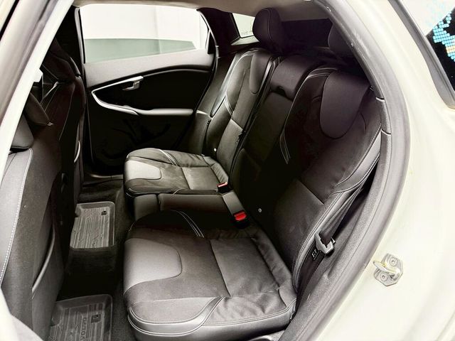 VOLVO富豪 V40  第13張相片