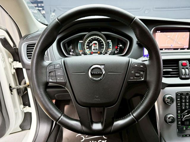 VOLVO富豪 V40  第15張相片