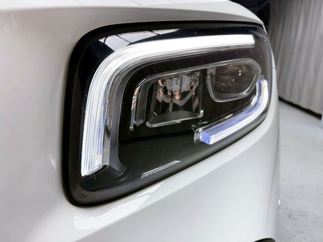 M-BENZ賓士 GLB35 AMG  第7張相片