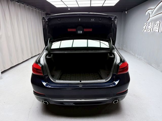 BMW寶馬 520I  第19張相片