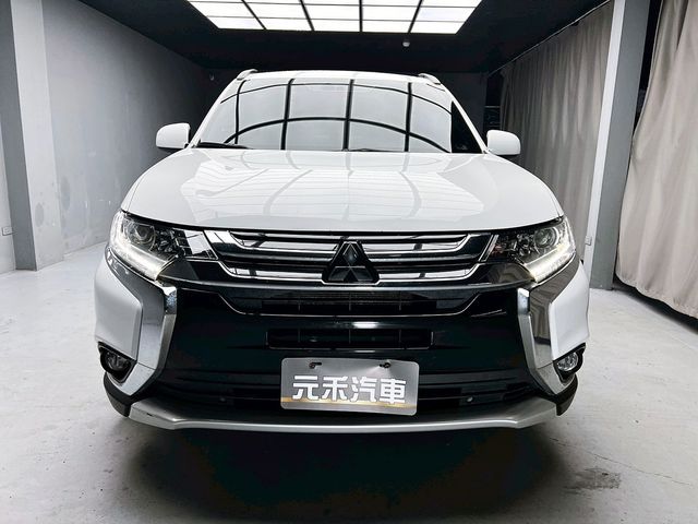 MITSUBISHI三菱 OUTLANDER  第2張相片