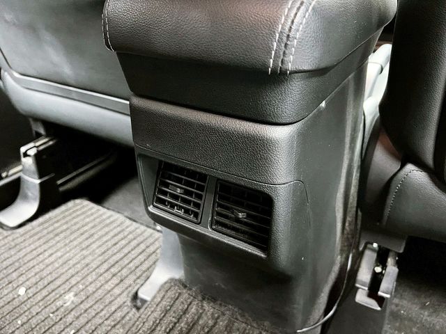 MITSUBISHI三菱 OUTLANDER  第17張相片