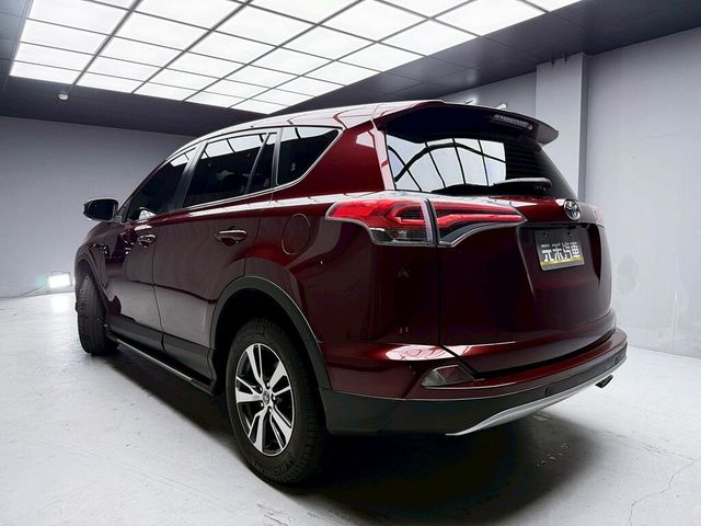 TOYOTA豐田 RAV4  第4張相片