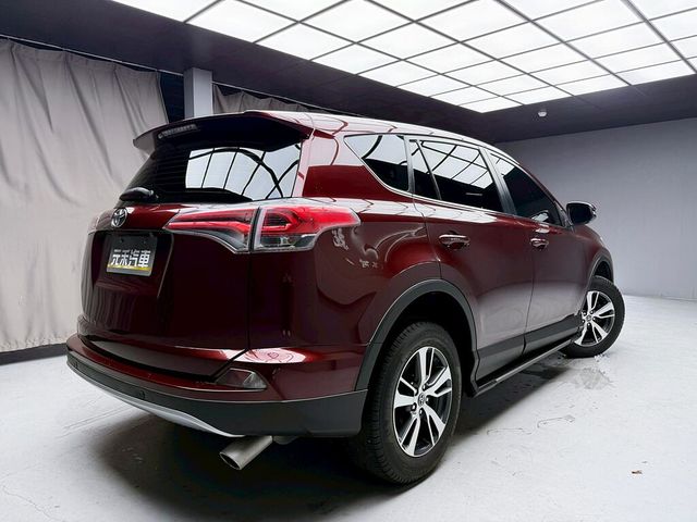 TOYOTA豐田 RAV4  第6張相片