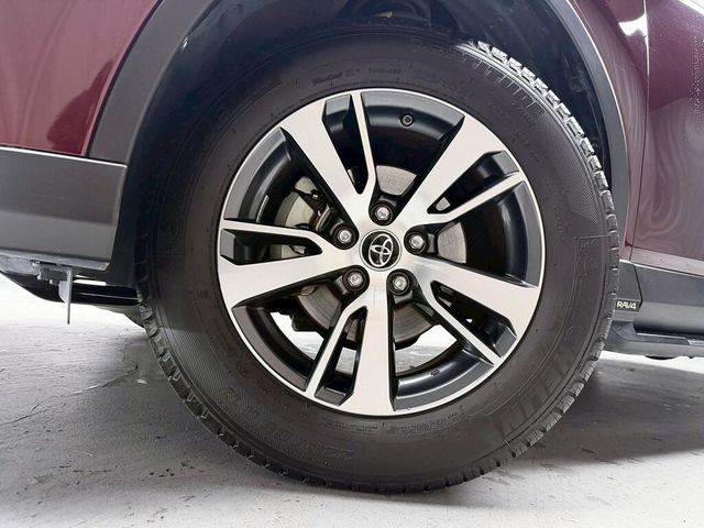 TOYOTA豐田 RAV4  第8張相片