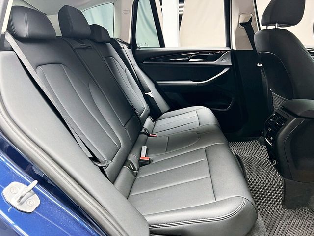 BMW寶馬 X3  第14張相片