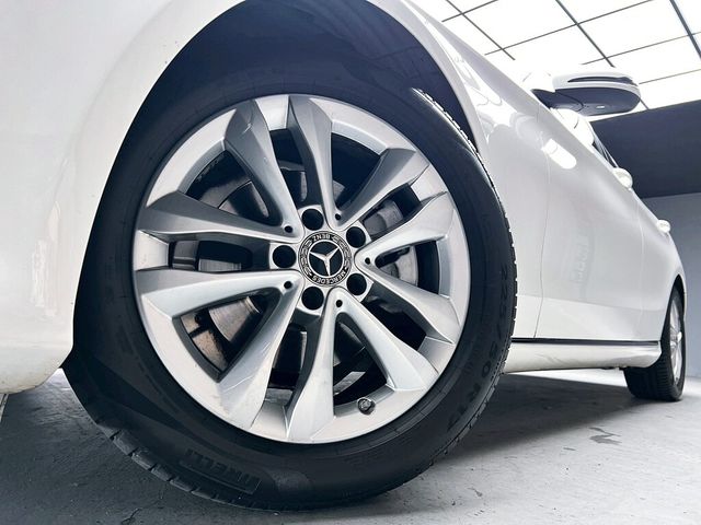 M-BENZ賓士 C200  第8張相片