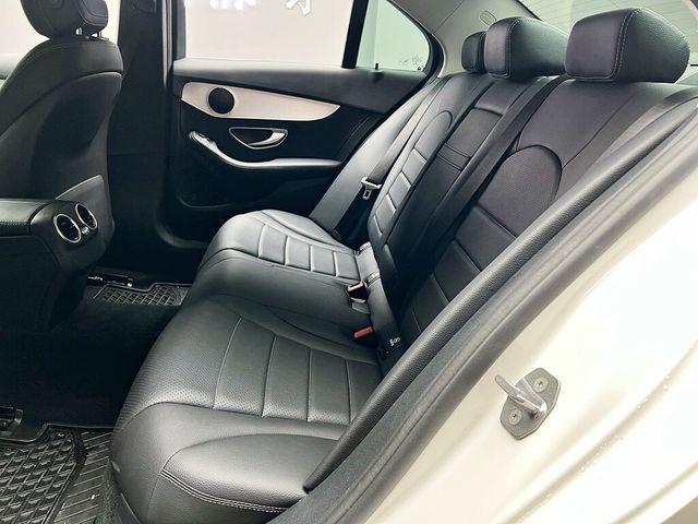 M-BENZ賓士 C200  第13張相片