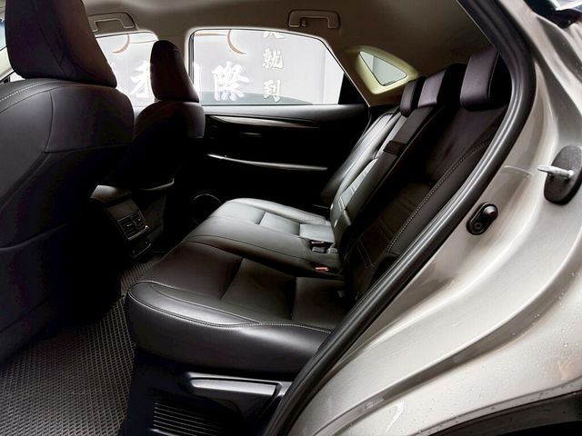 LEXUS凌志 NX300  第13張相片