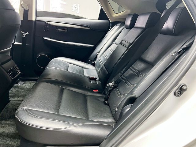 LEXUS凌志 NX200T  第13張相片