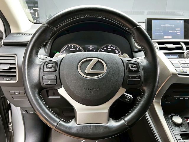 LEXUS凌志 NX200T  第15張相片
