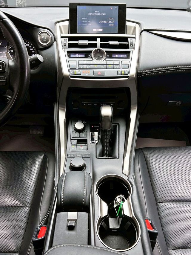 LEXUS凌志 NX200T  第16張相片