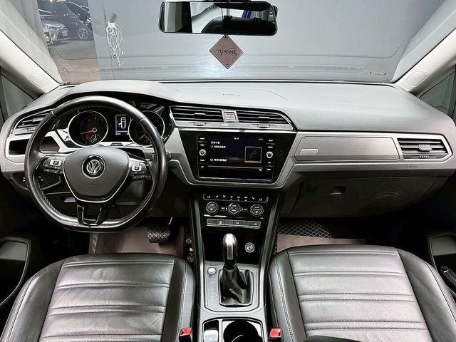 VOLKSWAGEN福斯 TOURAN  第9張相片