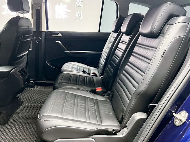 VOLKSWAGEN福斯 TOURAN  第13張相片