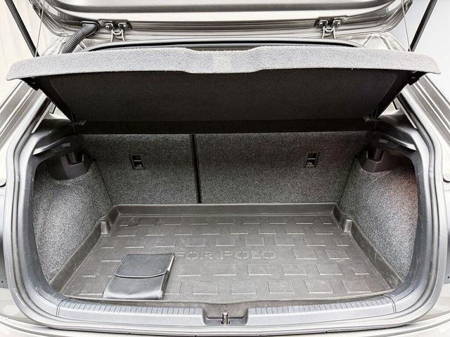 VOLKSWAGEN福斯 POLO  第18張相片