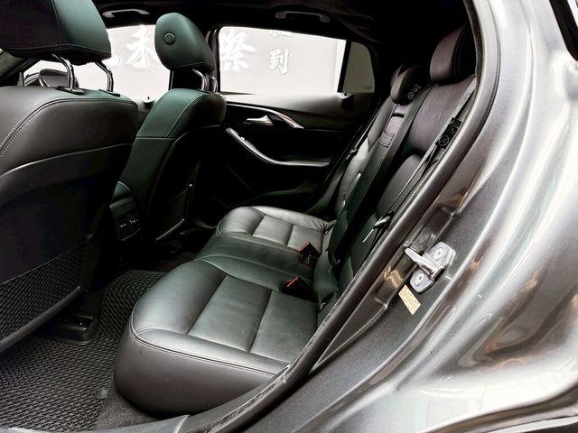 INFINITI無限 QX30  第13張相片