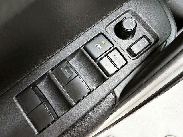 TOYOTA豐田 COROLLA CROSS  第18張相片