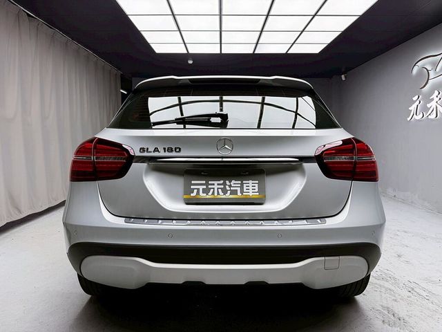 M-BENZ賓士 GLA180  第5張相片