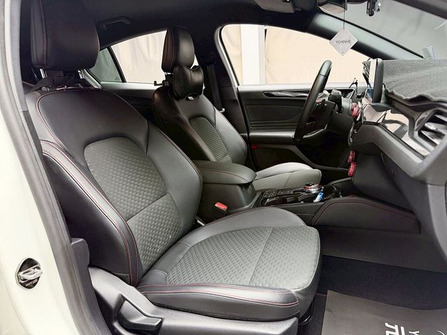 FORD福特 FOCUS  第12張相片