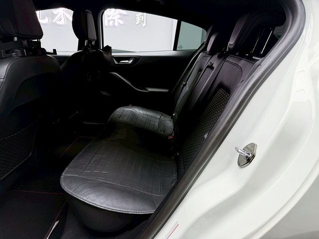 FORD福特 FOCUS  第13張相片