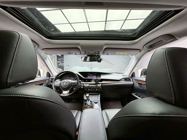 LEXUS凌志 ES200  第9張相片