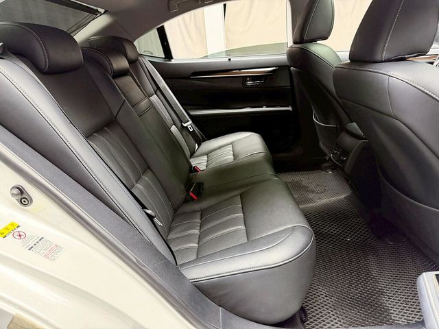 LEXUS凌志 ES200  第14張相片