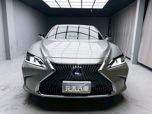 LEXUS凌志 ES300H  第2張相片