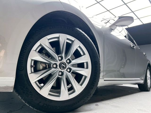 LEXUS凌志 ES300H  第8張相片