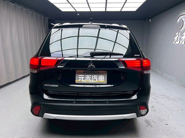 MITSUBISHI三菱 OUTLANDER  第5張相片