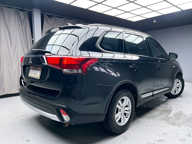 MITSUBISHI三菱 OUTLANDER  第6張相片