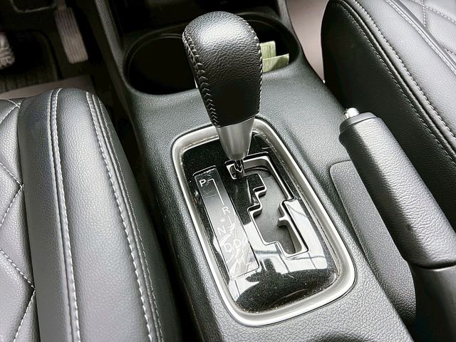 MITSUBISHI三菱 OUTLANDER  第17張相片