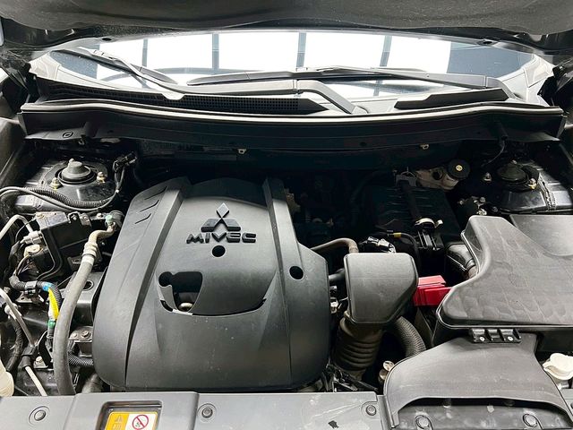 MITSUBISHI三菱 OUTLANDER  第18張相片
