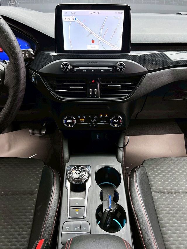 FORD福特 FOCUS  第16張相片