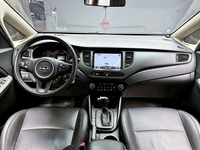 KIA起亞 CARENS  第9張相片