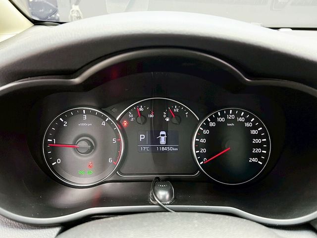 KIA起亞 CARENS  第10張相片