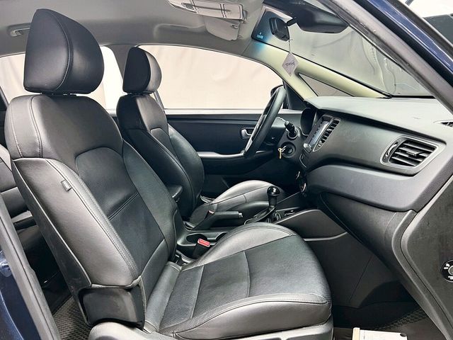 KIA起亞 CARENS  第12張相片