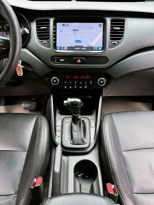 KIA起亞 CARENS  第17張相片