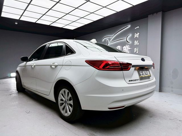 FORD福特 ESCORT  第4張相片