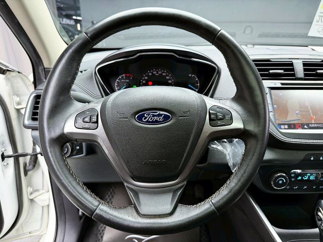 FORD福特 ESCORT  第15張相片