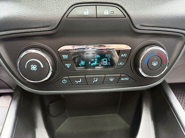 FORD福特 ESCORT  第17張相片