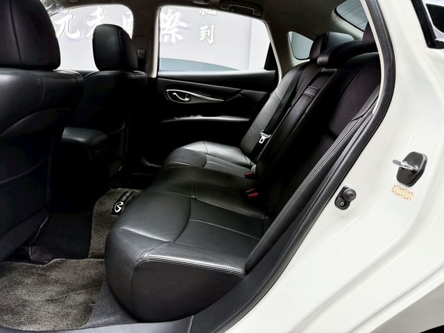 INFINITI無限 Q70  第13張相片