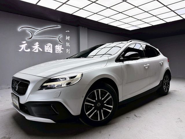 VOLVO富豪 V40 CROSS COUNTRY  第1張相片