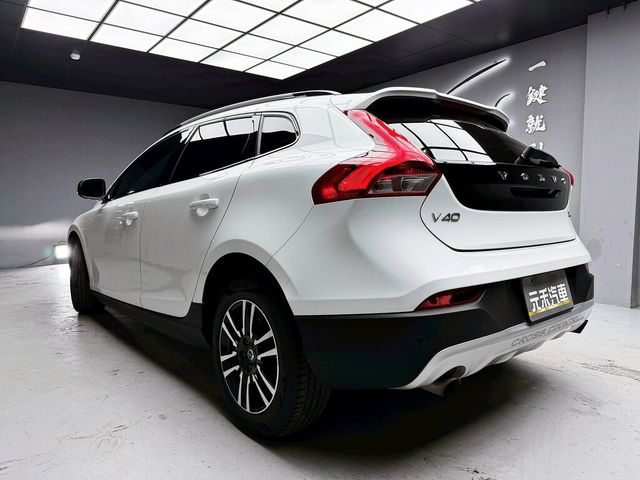 VOLVO富豪 V40 CROSS COUNTRY  第4張相片