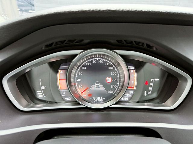 VOLVO富豪 V40 CROSS COUNTRY  第10張相片