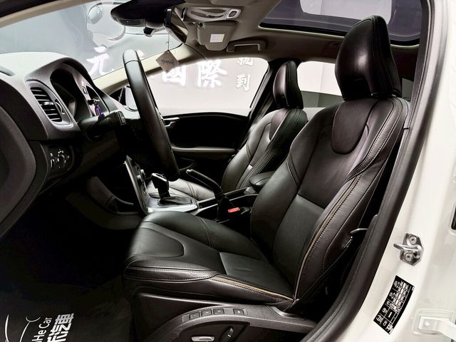VOLVO富豪 V40 CROSS COUNTRY  第11張相片