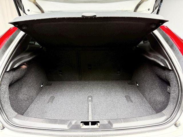 VOLVO富豪 V40 CROSS COUNTRY  第19張相片